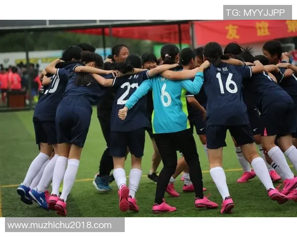 足球明星与球迷激情瞬间集锦展现热爱与团结的美好时刻 足球明星与球迷激情瞬间集锦展现热爱与团结的美好时刻